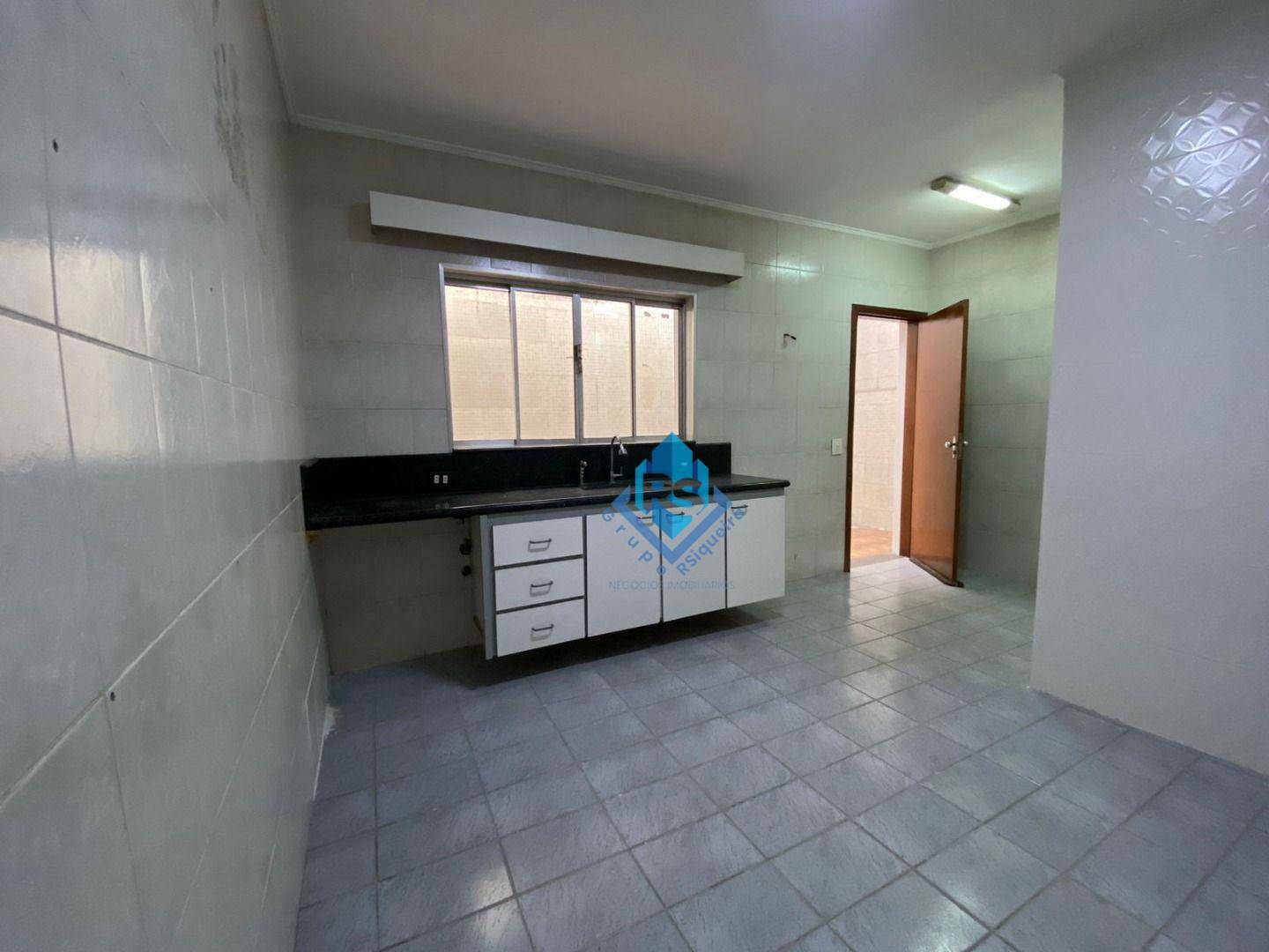 Sobrado à venda com 3 quartos, 220m² - Foto 8