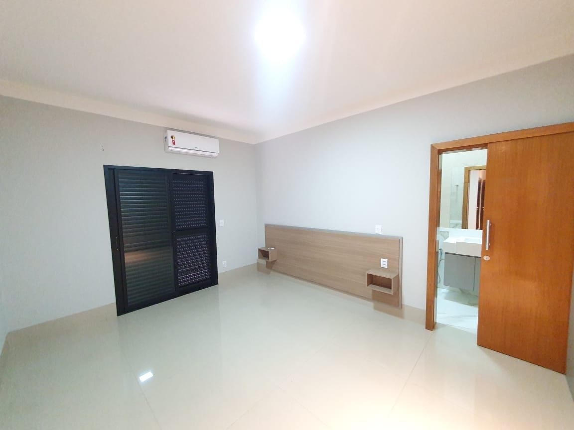 Casa à venda com 3 quartos, 190m² - Foto 14