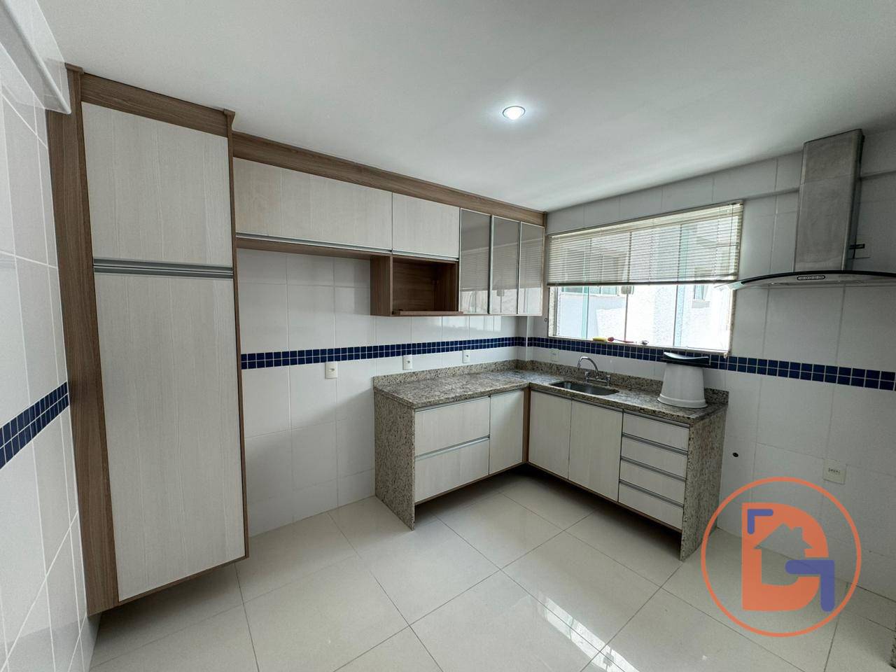 Apartamento à venda com 3 quartos, 160m² - Foto 15