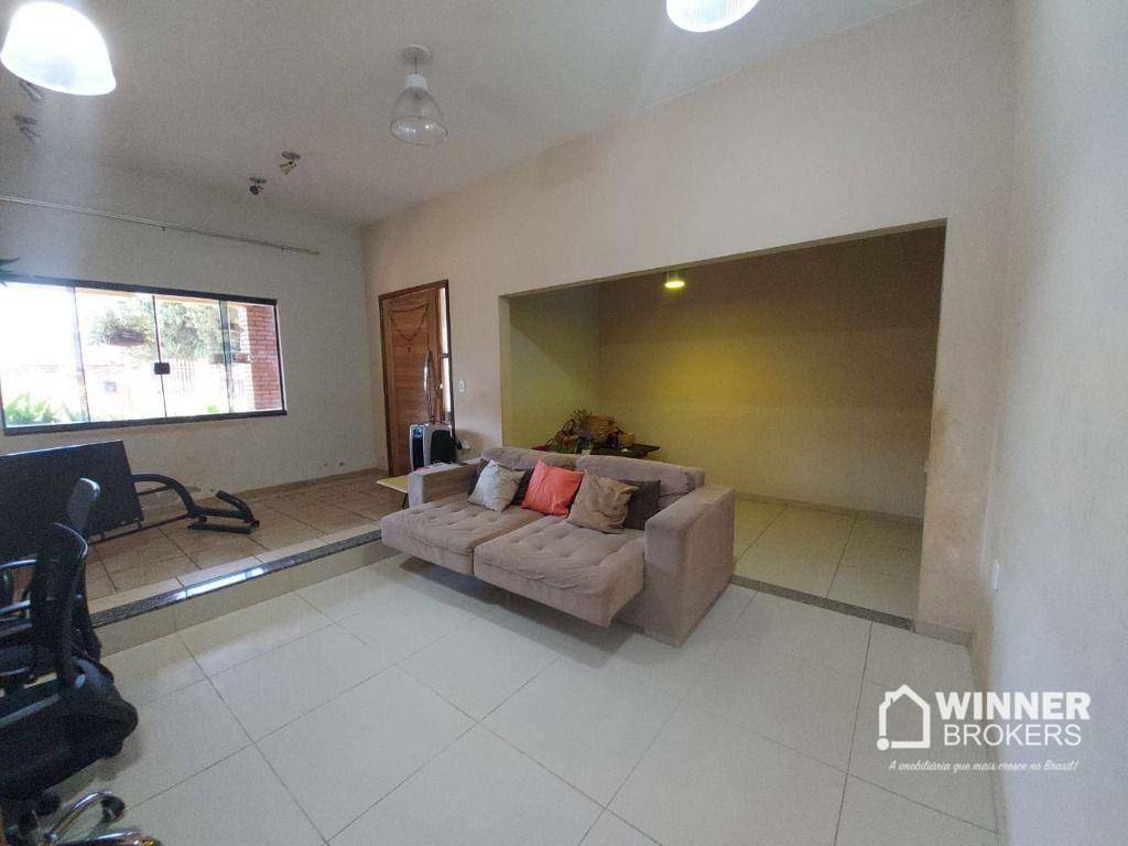 Casa à venda com 4 quartos, 310m² - Foto 19