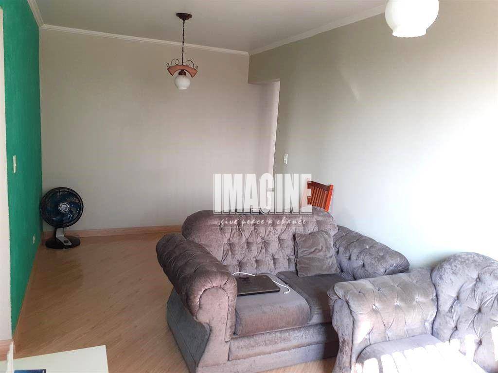 Apartamento à venda com 2 quartos, 62m² - Foto 3