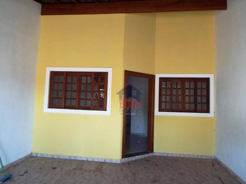 Casa à venda com 3 quartos, 136m² - Foto 4