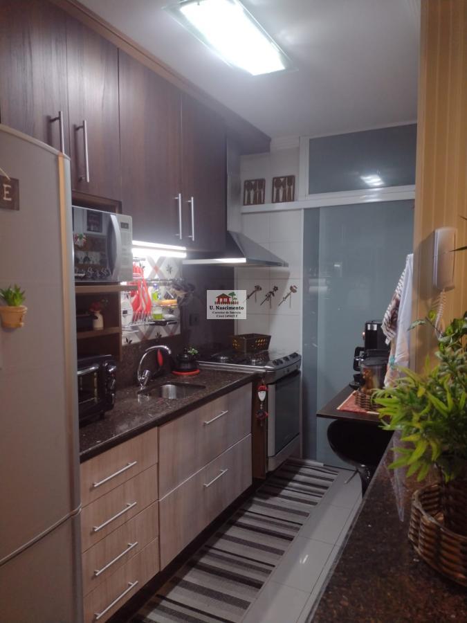 Apartamento à venda com 2 quartos, 62m² - Foto 1