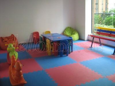 Apartamento para alugar com 3 quartos, 105m² - Foto 8