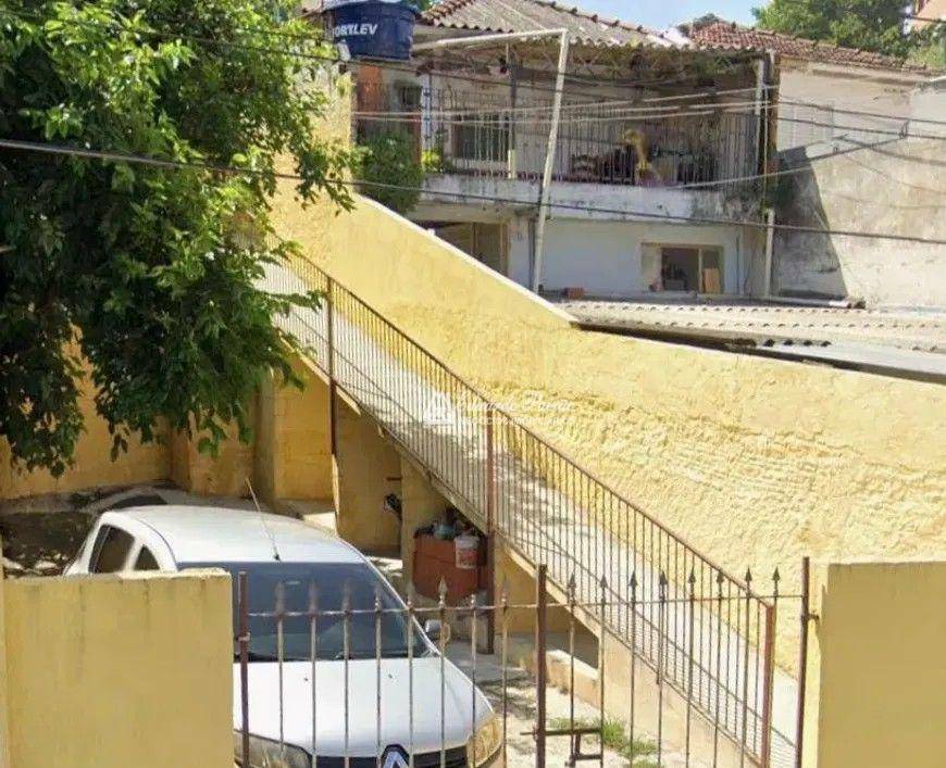 Casa à venda com 1 quarto, 68m² - Foto 2