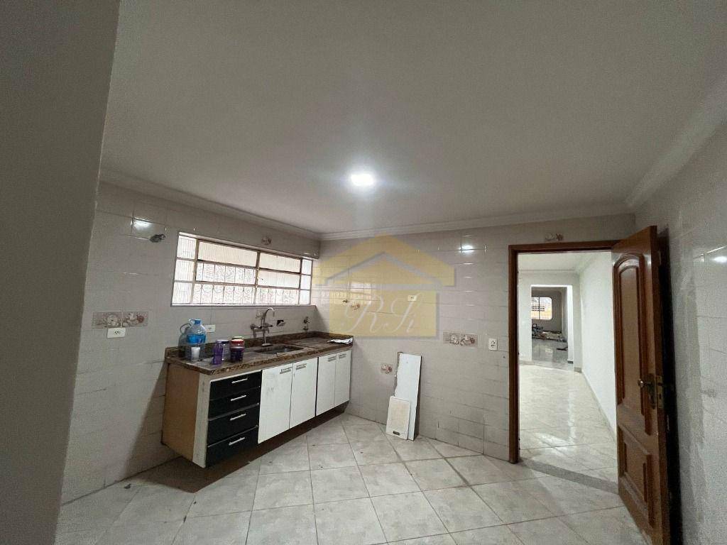 Sobrado para alugar com 3 quartos, 191m² - Foto 5