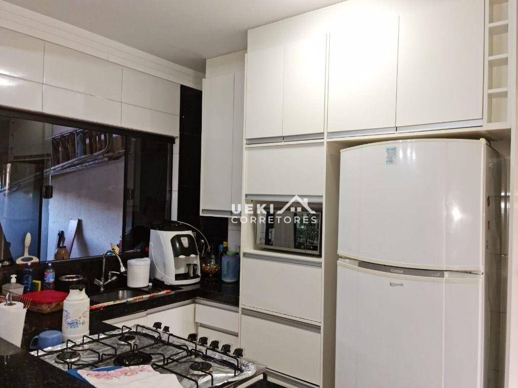 Casa à venda com 3 quartos, 79m² - Foto 2