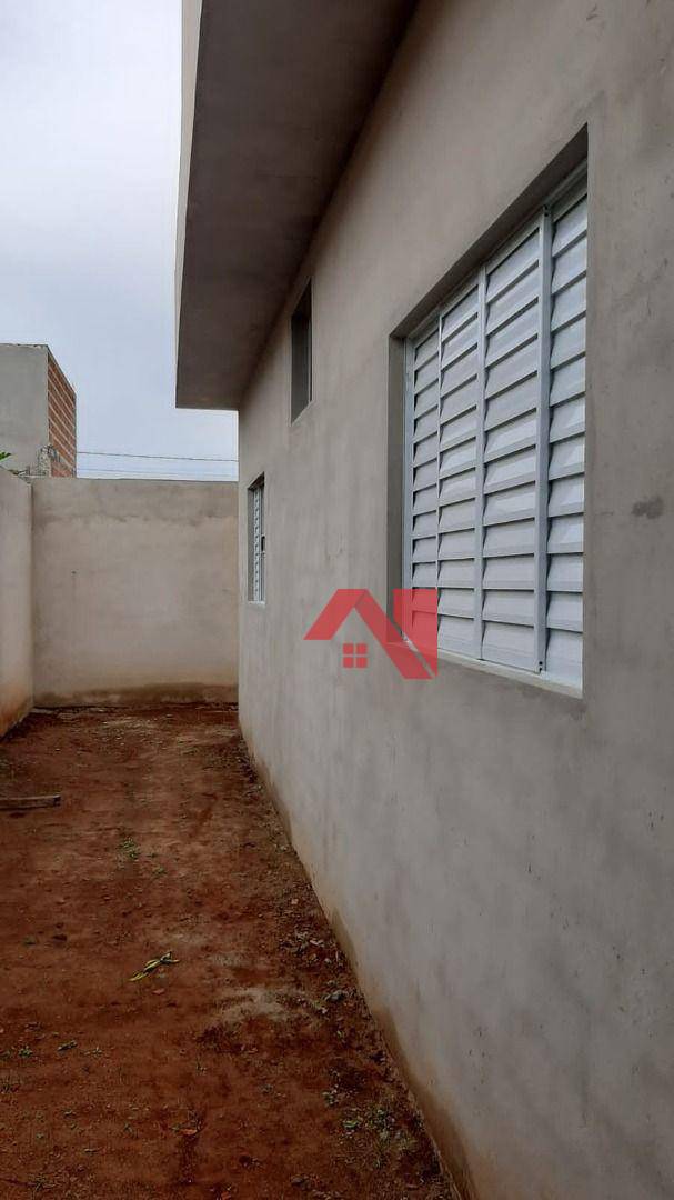 Casa à venda com 2 quartos, 110m² - Foto 9