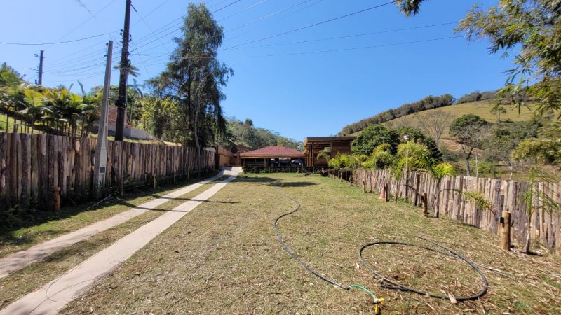 Fazenda à venda com 1 quarto, 150m² - Foto 4