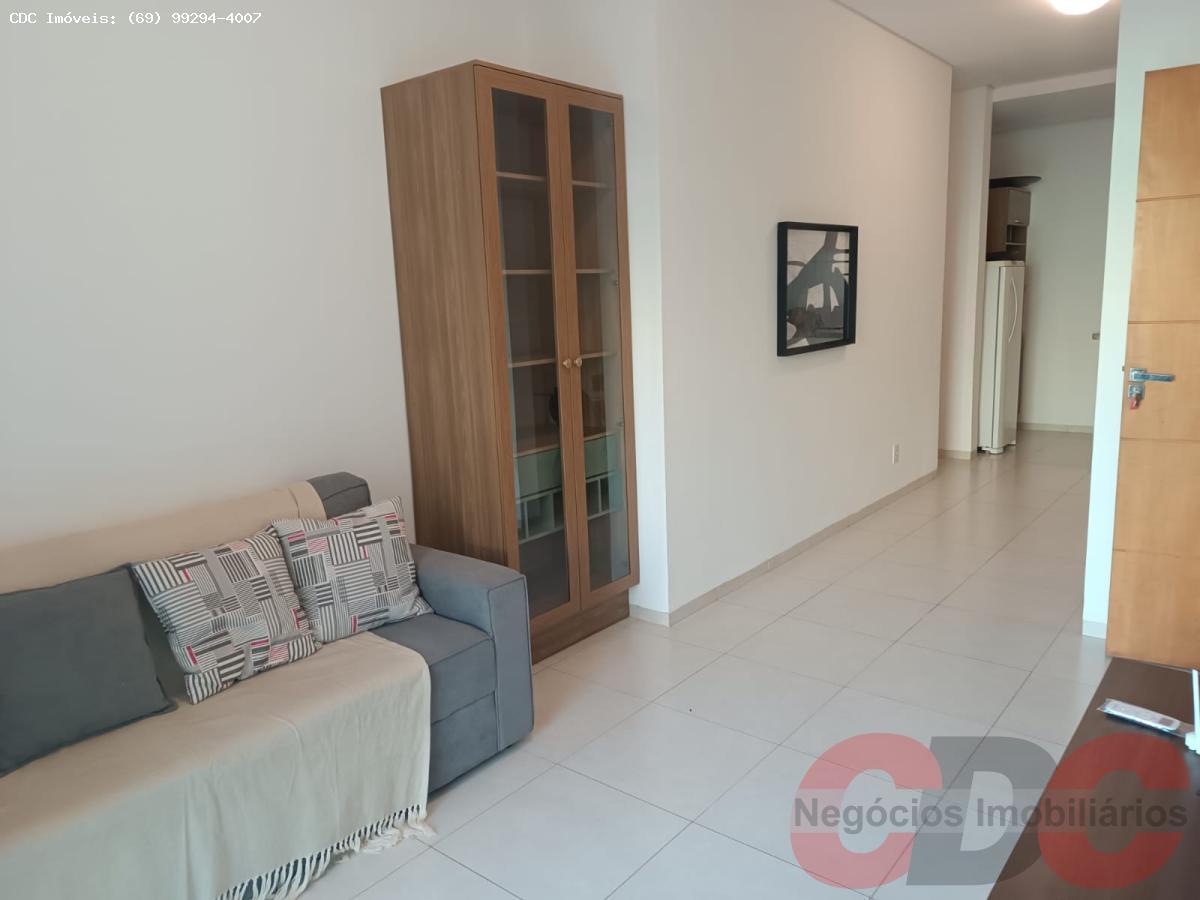 Apartamento à venda com 3 quartos, 93m² - Foto 2