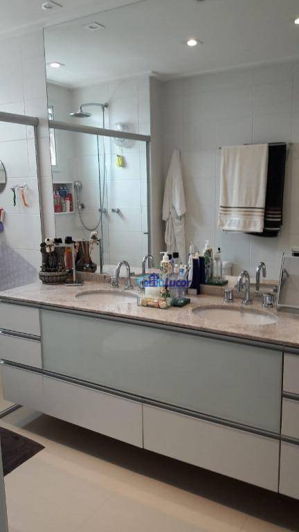 Apartamento à venda com 3 quartos, 162m² - Foto 42