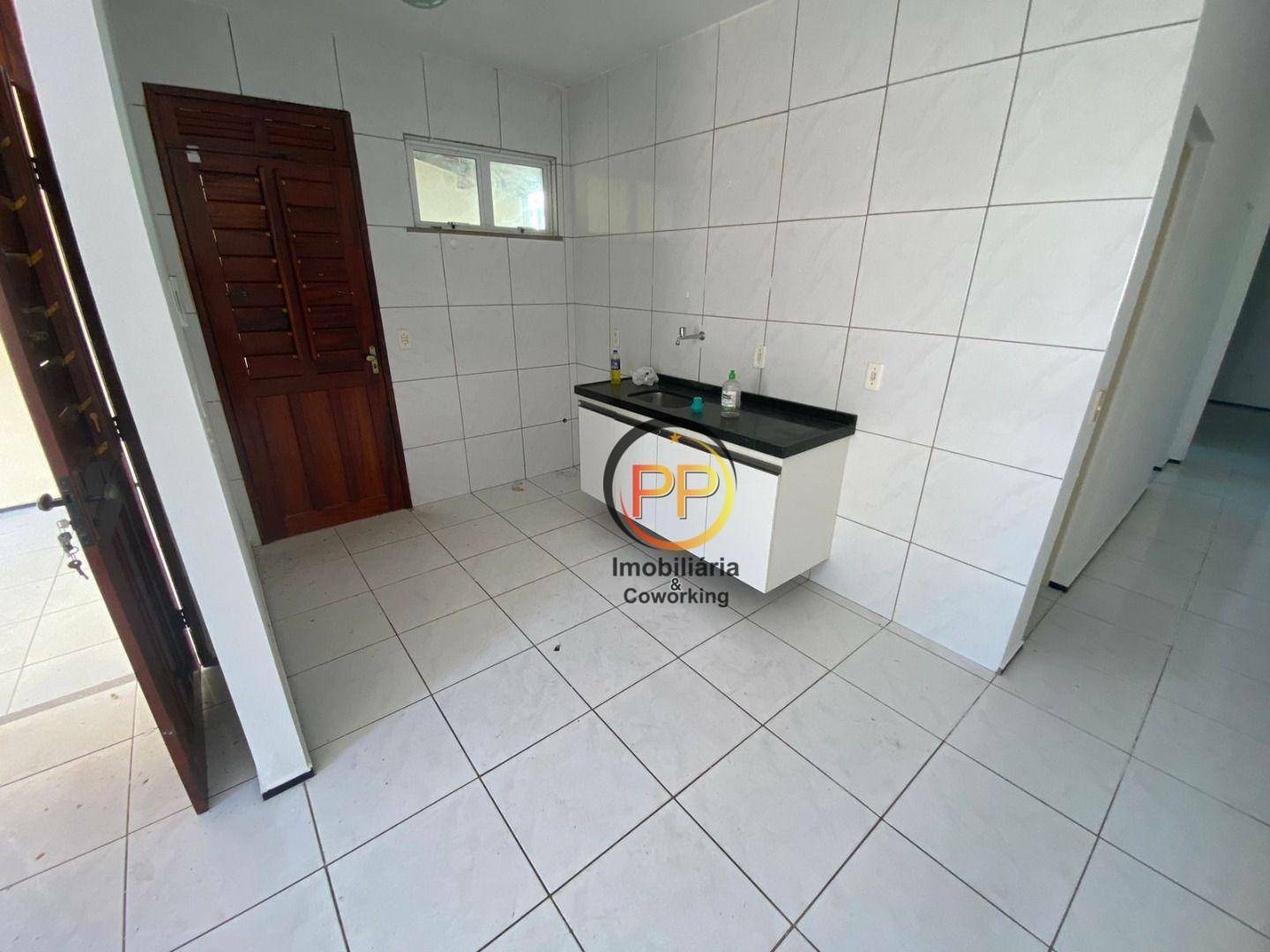 Casa à venda com 2 quartos, 64m² - Foto 11