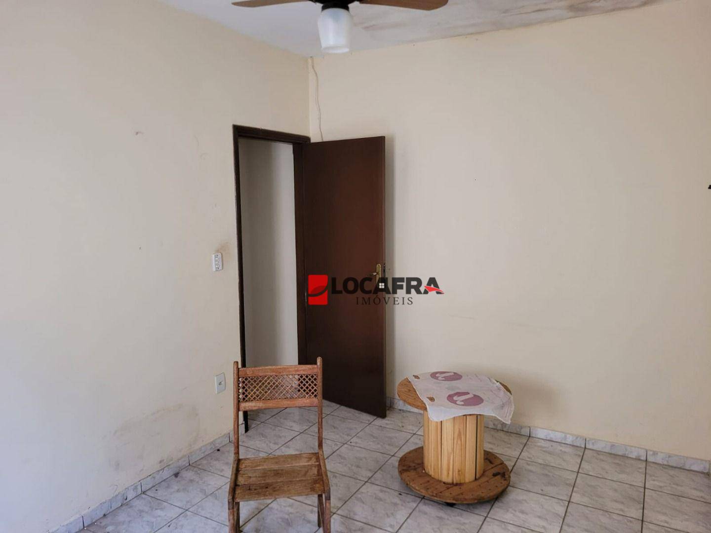 Casa à venda com 2 quartos, 200M2 - Foto 7