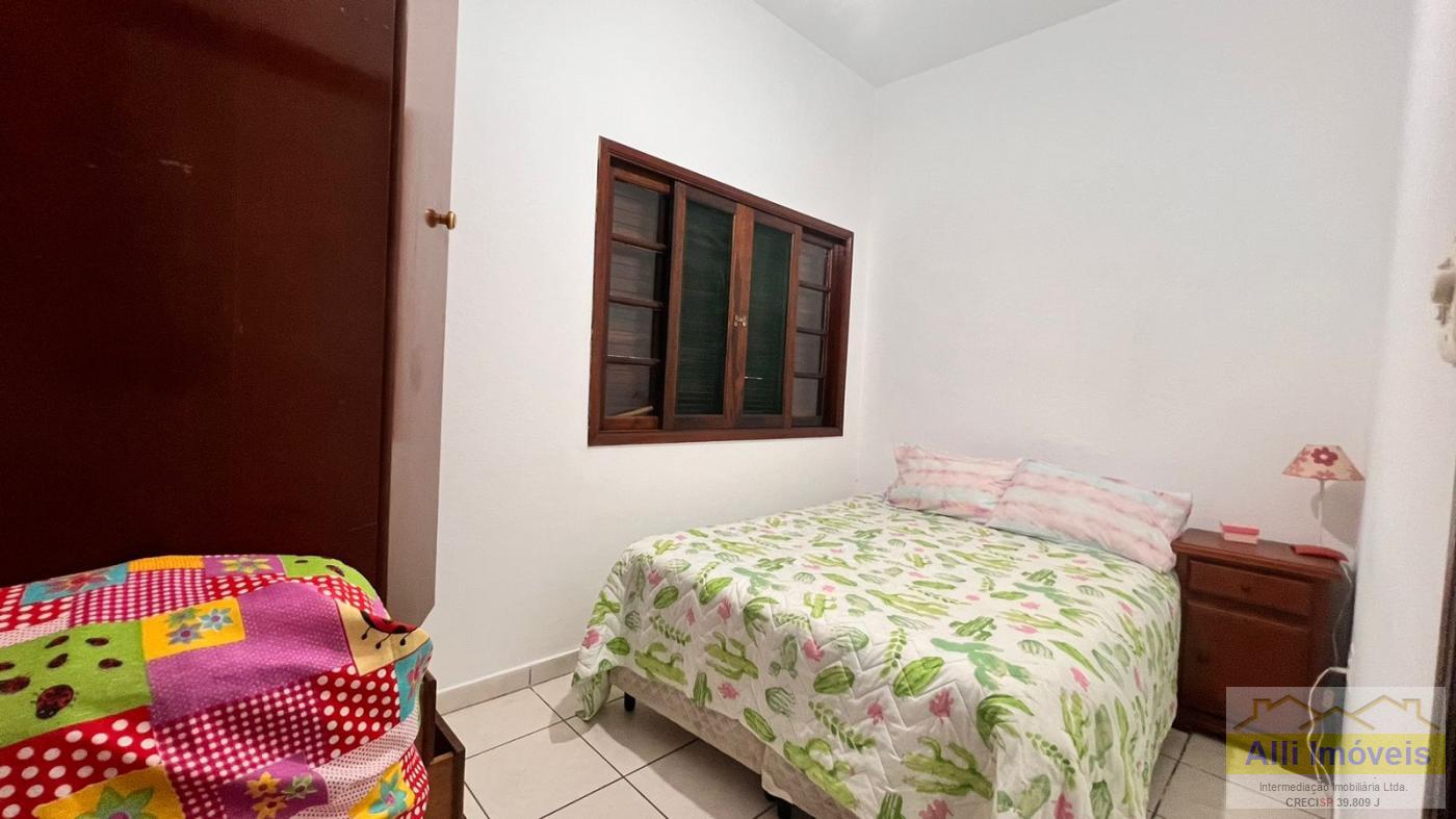 Casa à venda com 3 quartos, 100m² - Foto 8