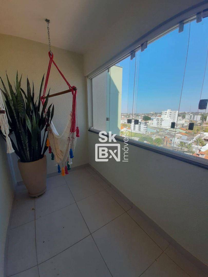 Apartamento à venda com 2 quartos, 62m² - Foto 5