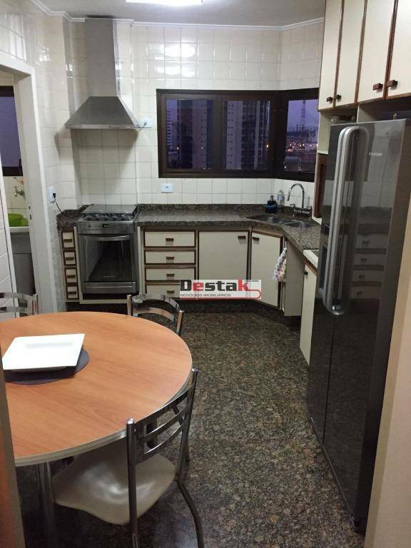 Apartamento à venda com 4 quartos, 163m² - Foto 15