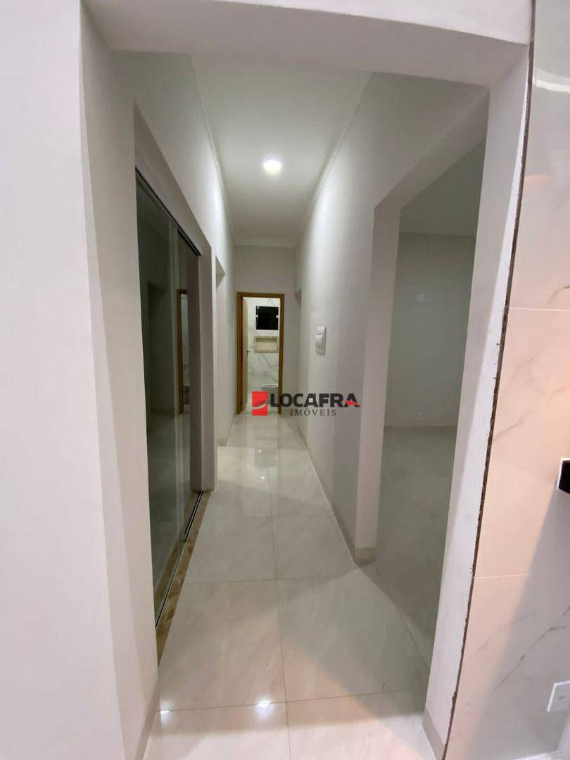 Casa à venda com 3 quartos, 120m² - Foto 11