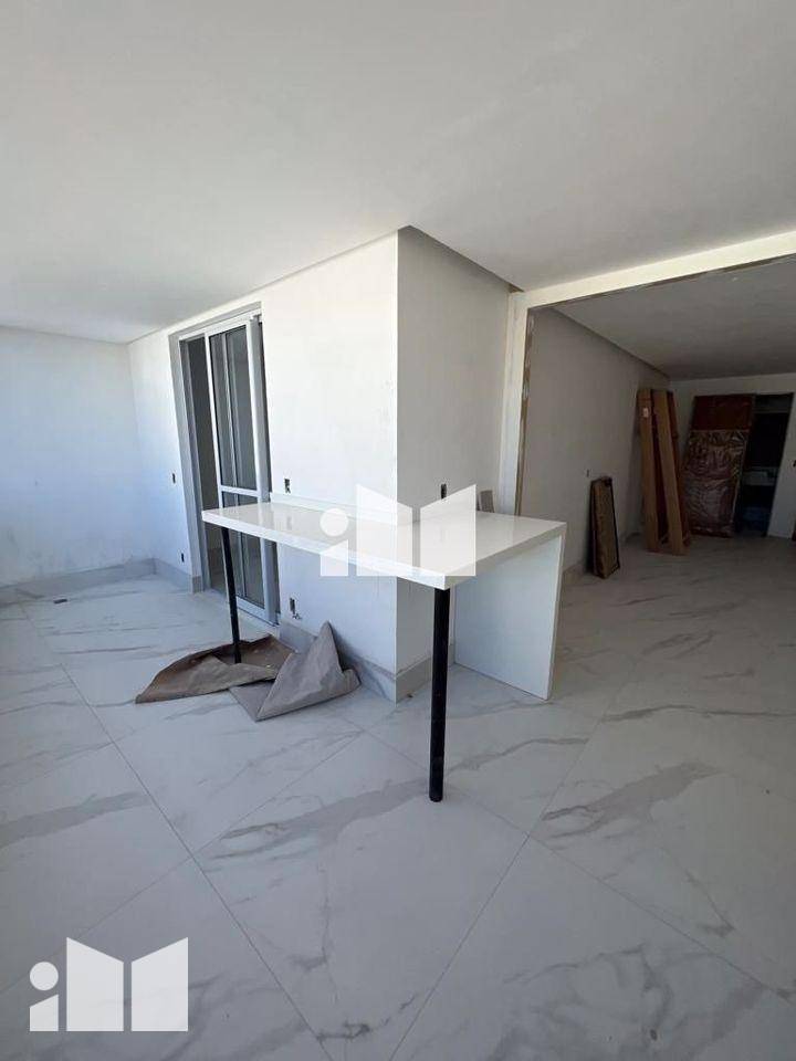 Apartamento à venda com 4 quartos, 171M2 - Foto 3