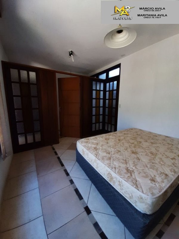 Casa à venda com 7 quartos, 1500m² - Foto 17