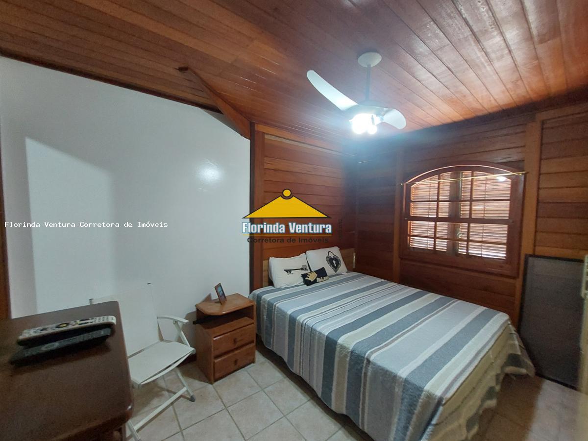 Casa de Condomínio à venda com 4 quartos, 240m² - Foto 28