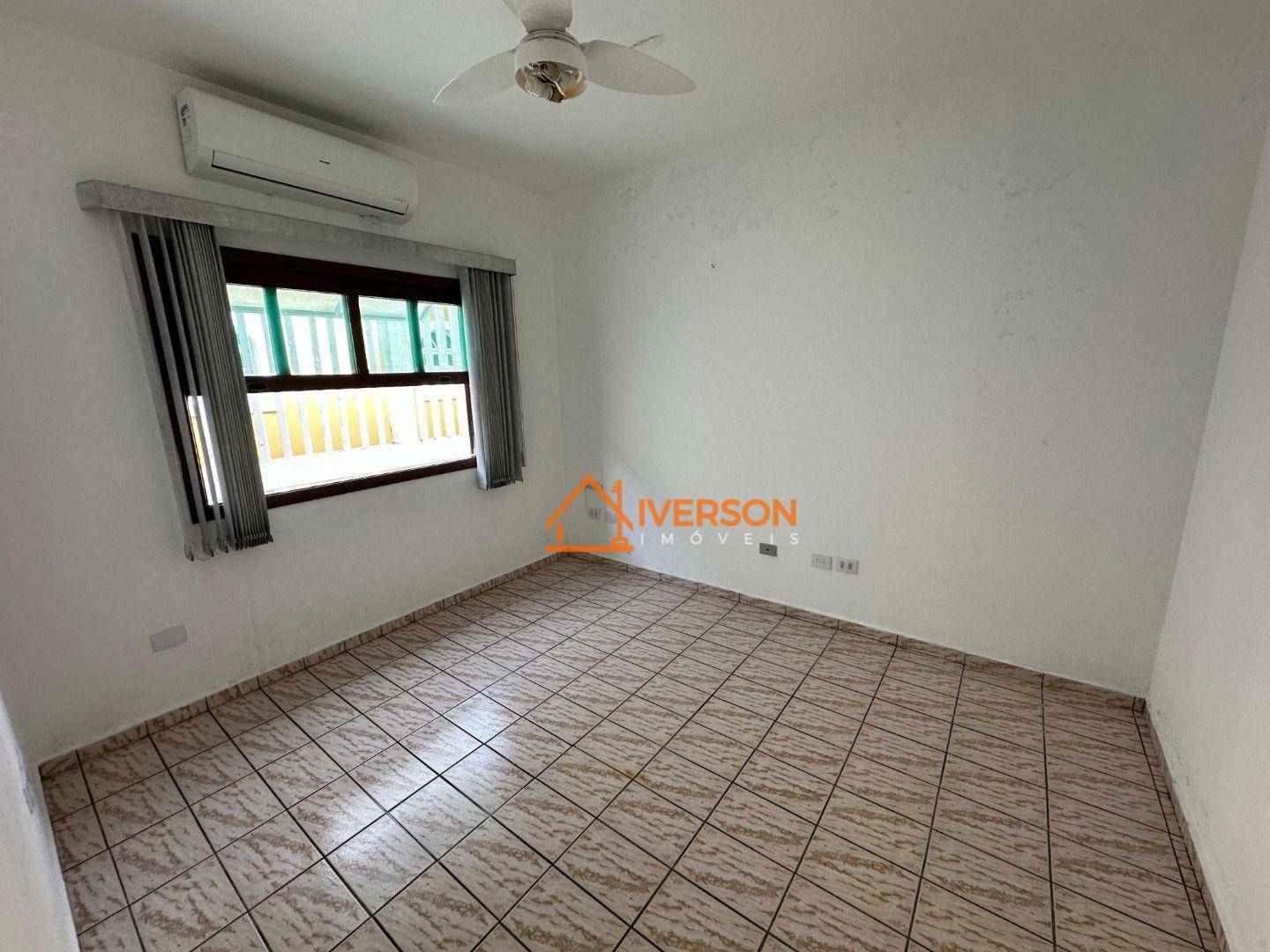 Casa à venda com 3 quartos, 137m² - Foto 11