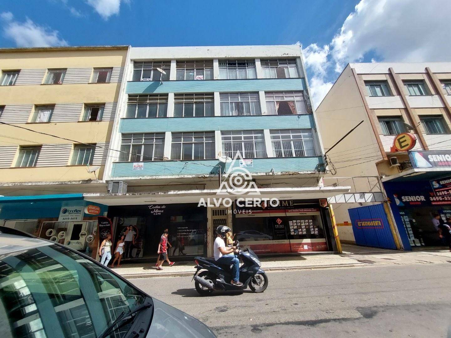 Apartamento à venda com 3 quartos, 94m² - Foto 1