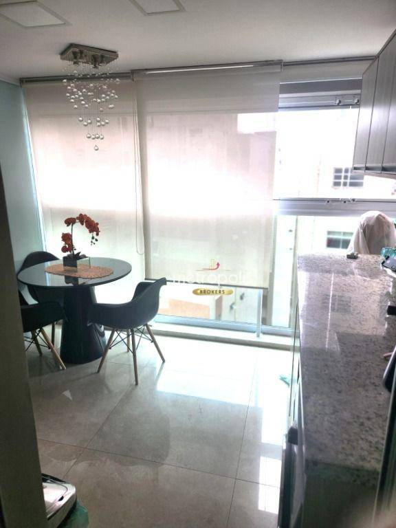 Apartamento à venda com 2 quartos, 67m² - Foto 6