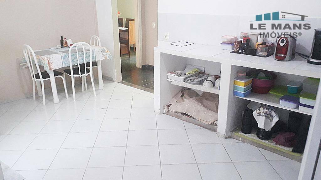 Casa à venda com 2 quartos, 170m² - Foto 7