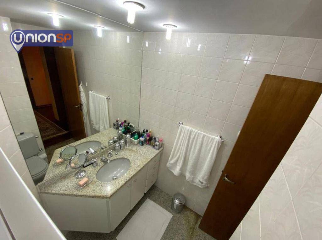 Apartamento à venda com 3 quartos, 128m² - Foto 8