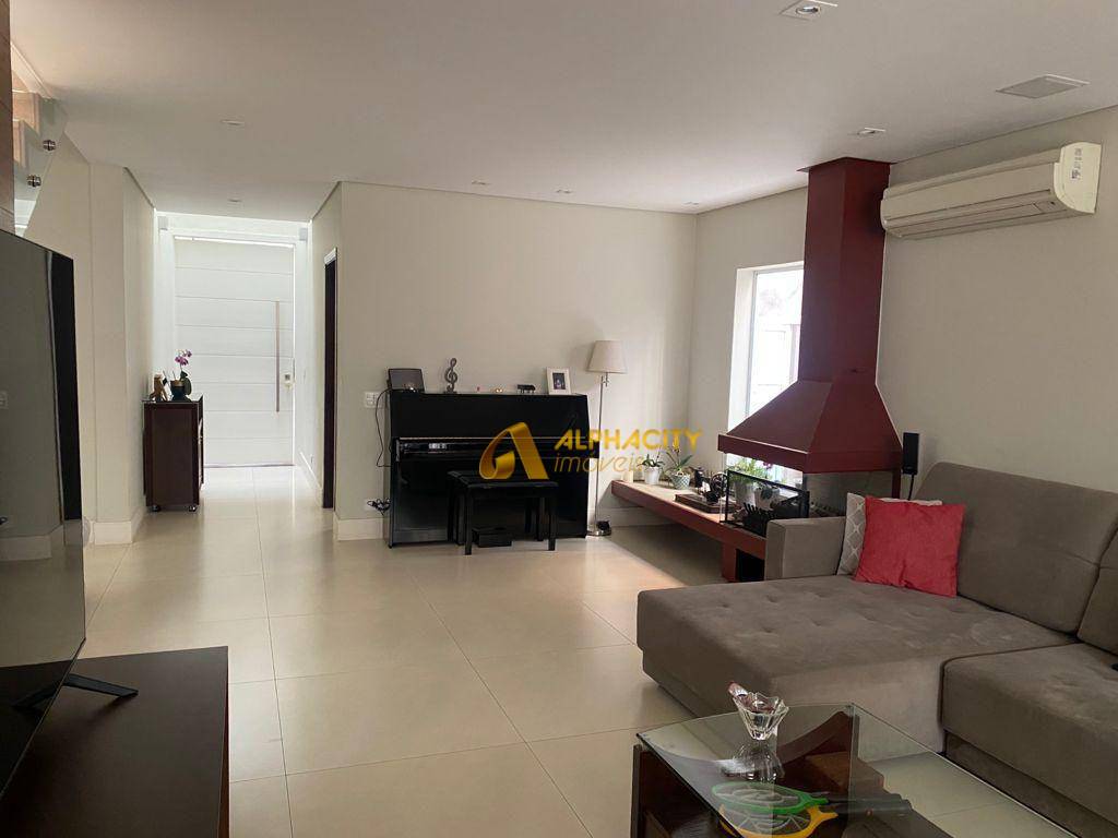 Casa de Condomínio à venda com 4 quartos, 270m² - Foto 34