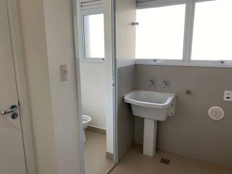 Apartamento à venda com 3 quartos, 135m² - Foto 23