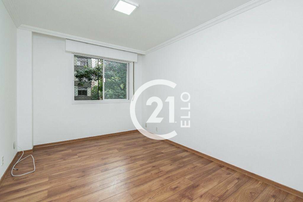 Apartamento para alugar com 3 quartos, 140m² - Foto 11