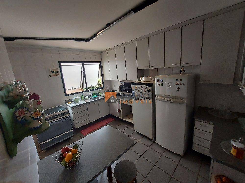 Apartamento à venda com 3 quartos, 151m² - Foto 16