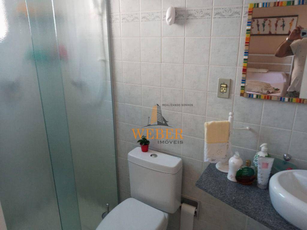 Apartamento à venda com 3 quartos, 74m² - Foto 18