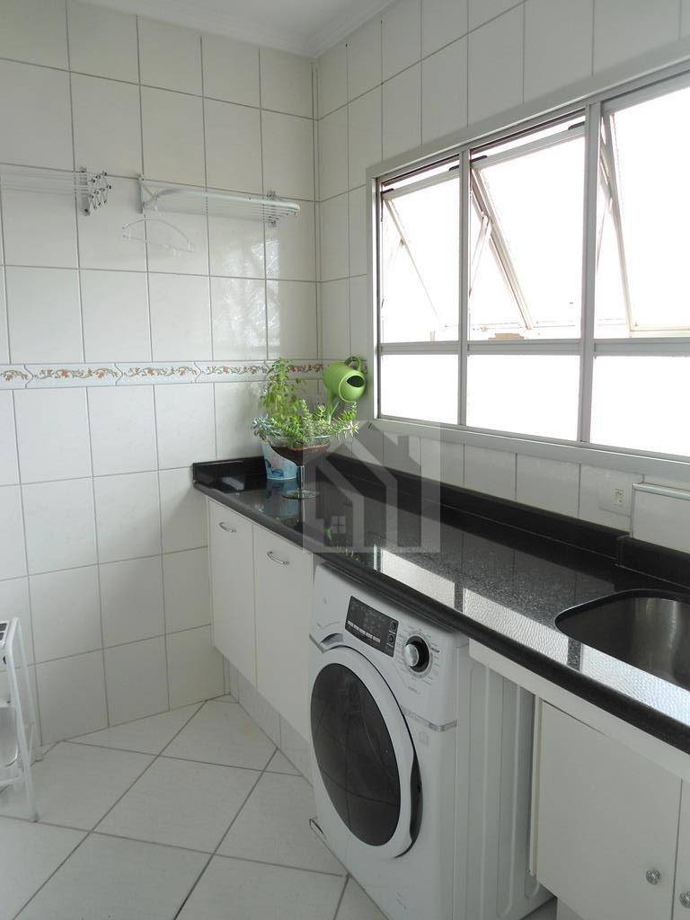 Apartamento à venda com 3 quartos, 87m² - Foto 18