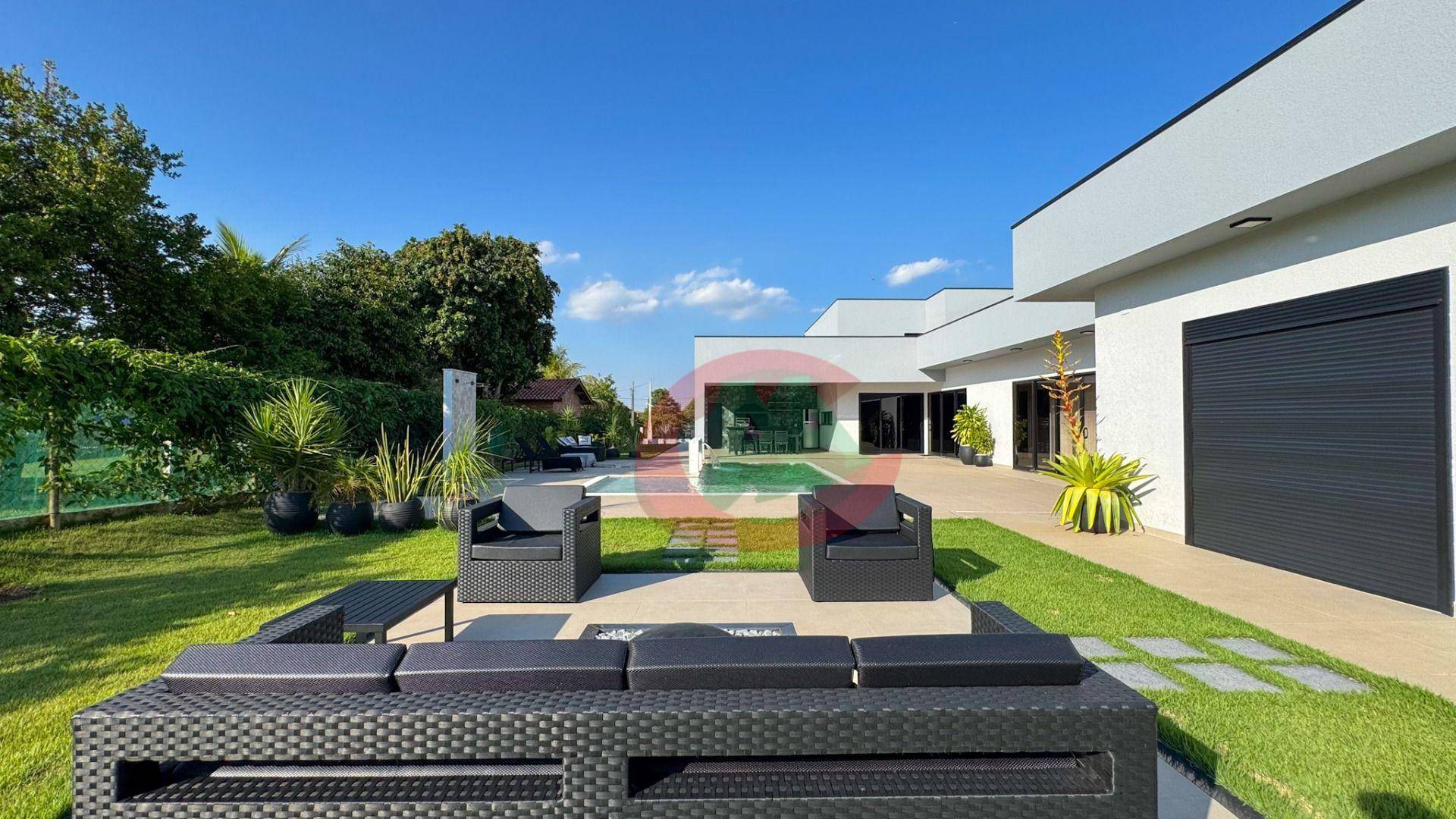 Chácara, 4 quartos, 2200 m² - Foto 1