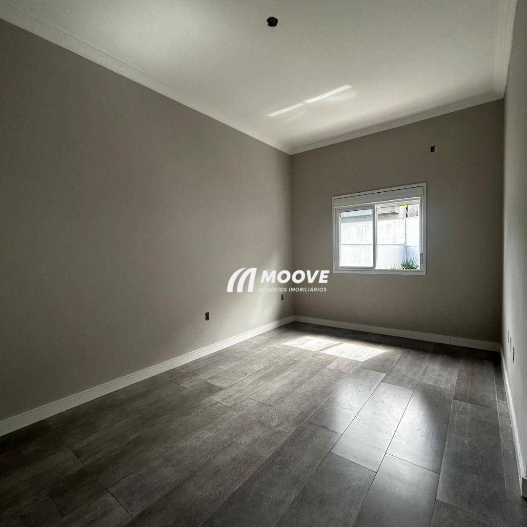 Casa à venda com 3 quartos, 130m² - Foto 9