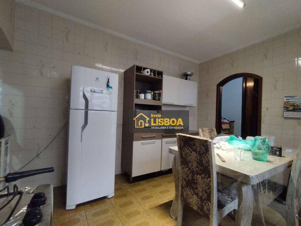 Casa à venda com 2 quartos, 125m² - Foto 11