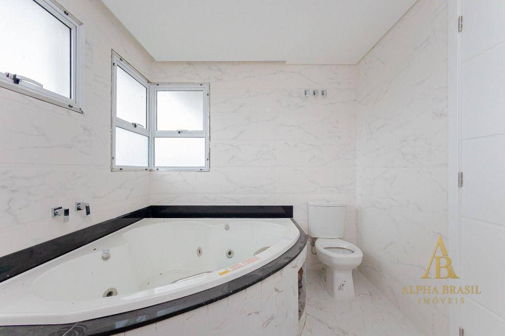 Casa à venda com 4 quartos, 206m² - Foto 18