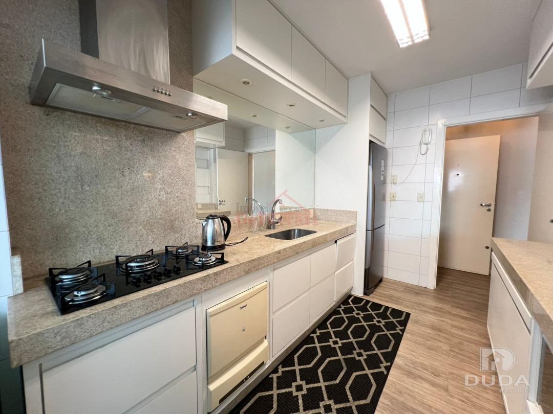 Apartamento à venda com 3 quartos, 20m² - Foto 1