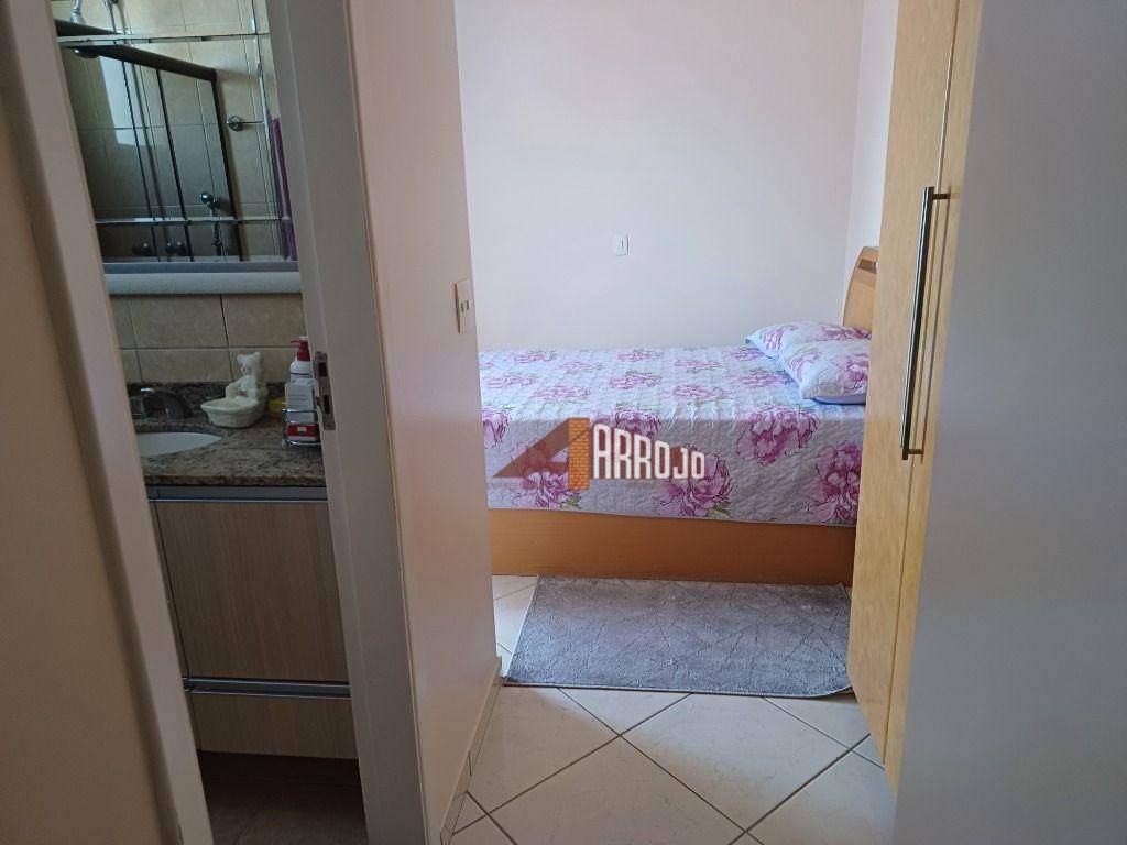 Apartamento à venda com 3 quartos, 100m² - Foto 12