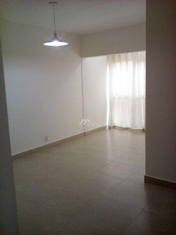 Apartamento à venda com 2 quartos, 61m² - Foto 1