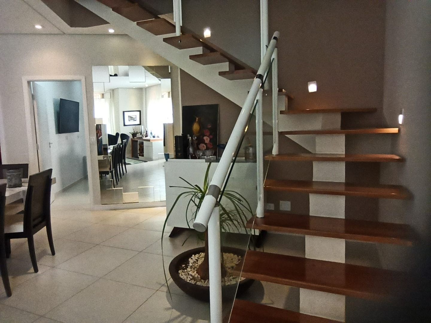 Casa de Condomínio à venda com 4 quartos, 352m² - Foto 5