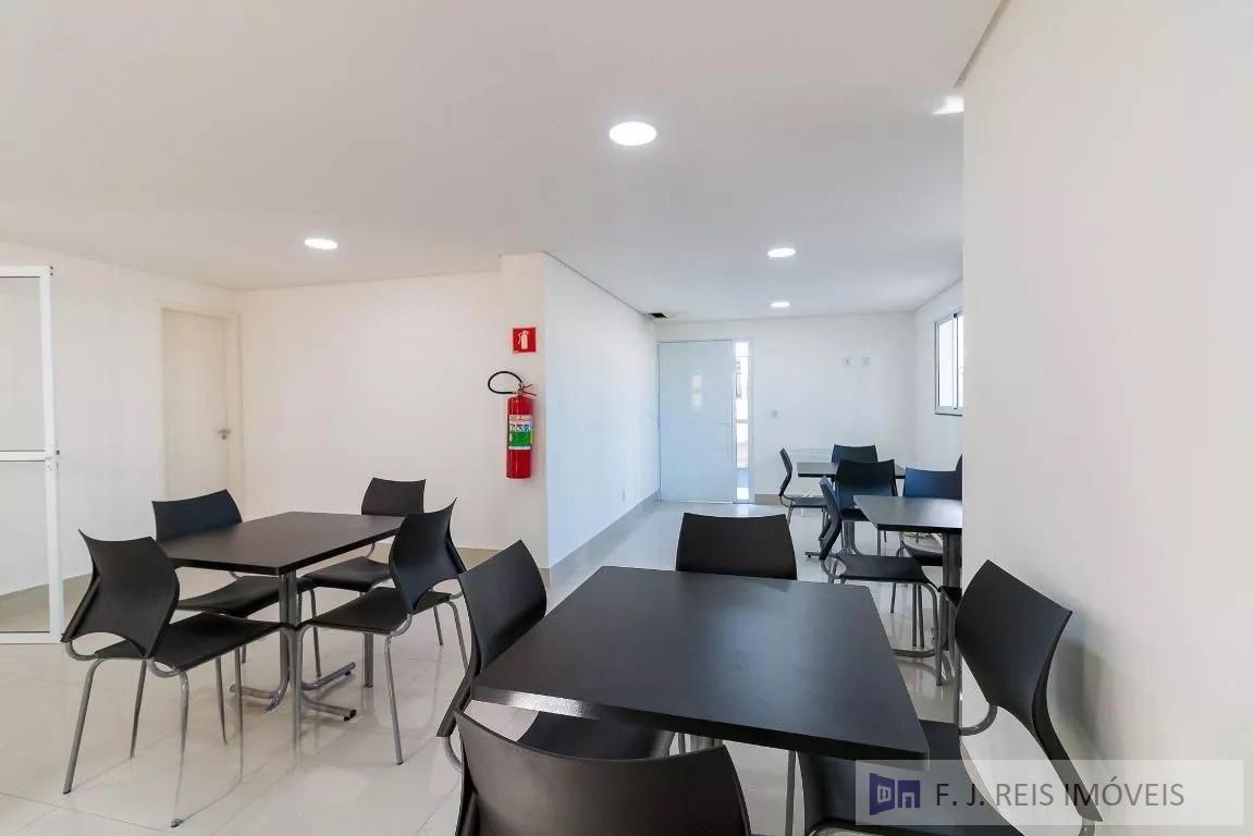 Apartamento à venda com 3 quartos, 69m² - Foto 35