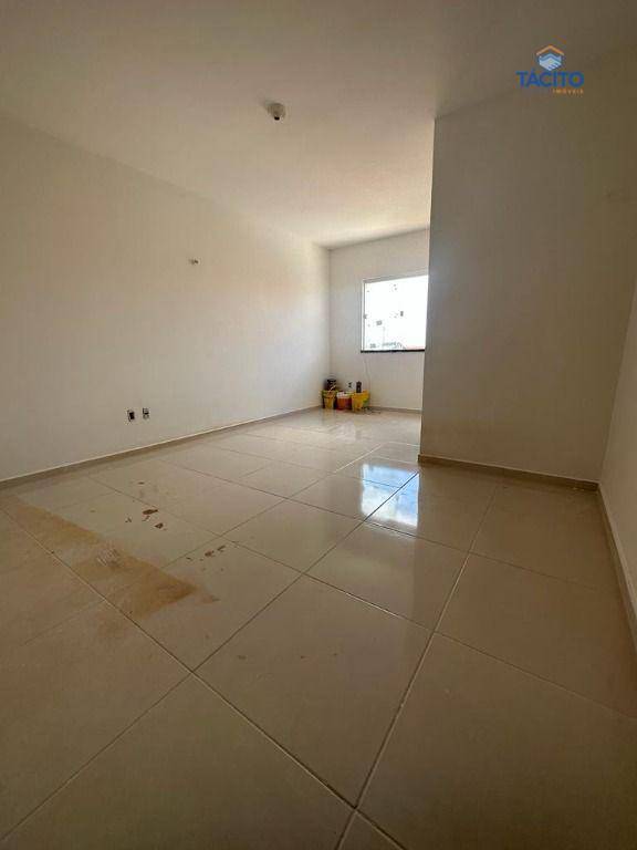 Casa à venda com 3 quartos, 108m² - Foto 10