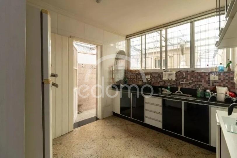 Casa para alugar com 3 quartos, 135m² - Foto 9