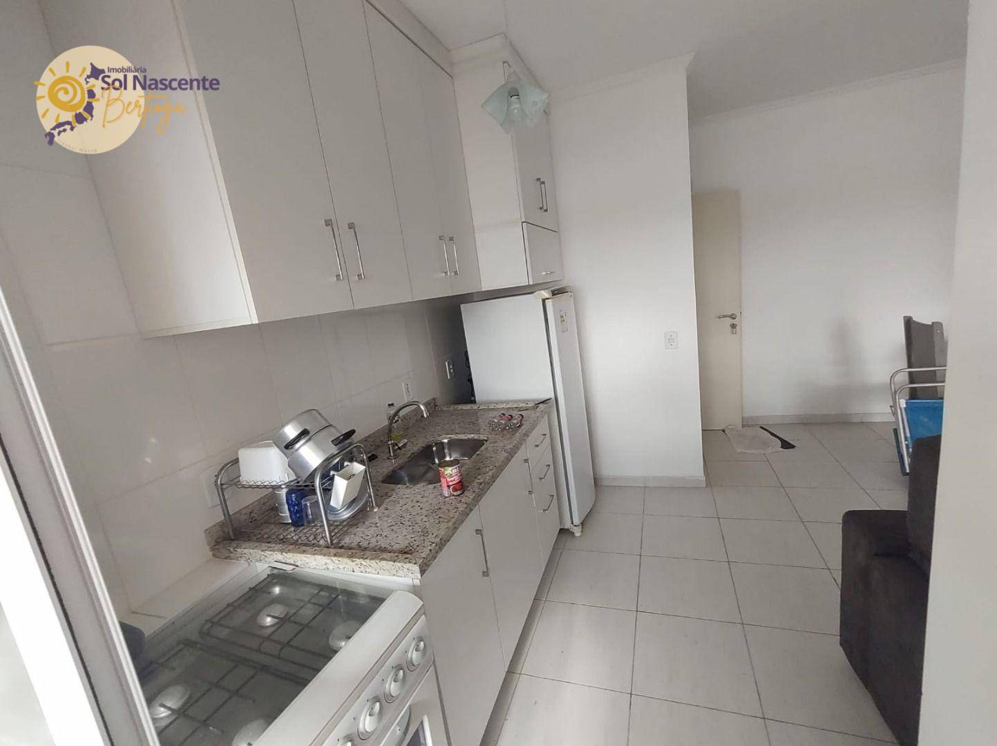 Apartamento à venda com 2 quartos, 77m² - Foto 20