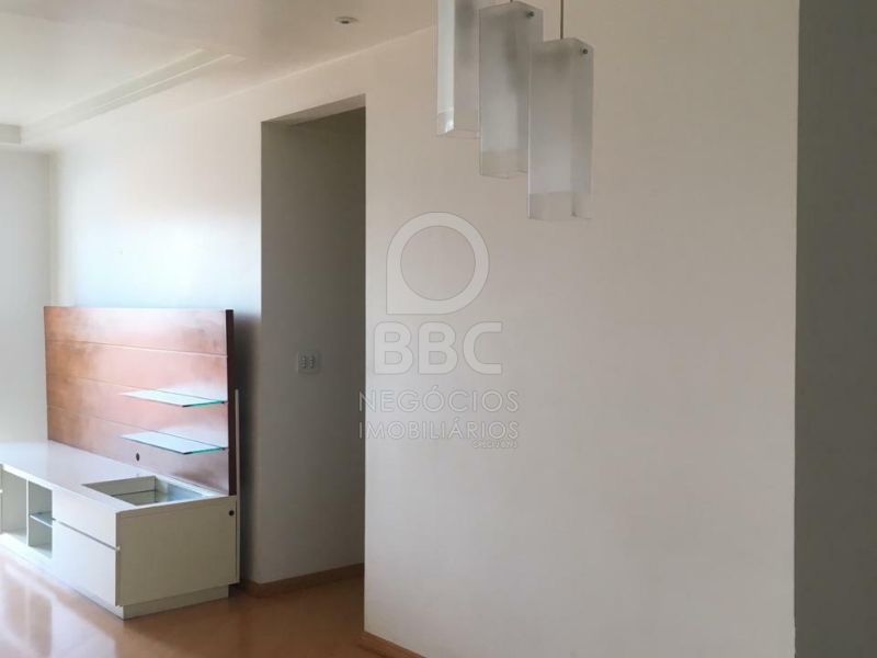 Apartamento à venda com 2 quartos, 80m² - Foto 3