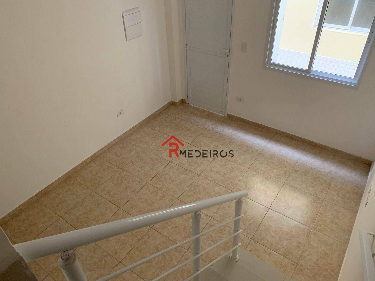 Sobrado à venda com 2 quartos, 51M2 - Foto 8