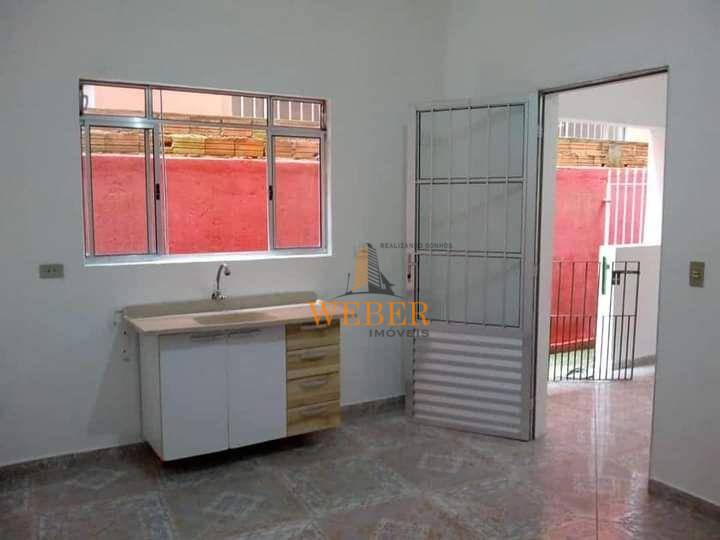 Sobrado à venda com 8 quartos, 150m² - Foto 5